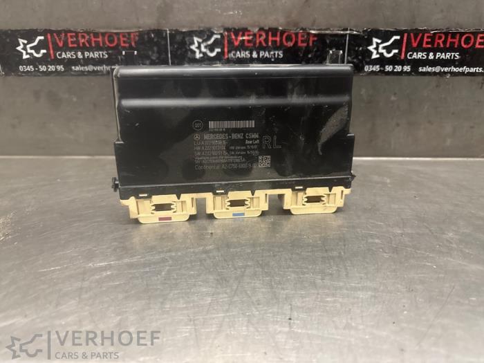 Begagnade Sätesdator Mercedes S (222.0/222.1) 4.0 S-560 V8 Turbo Pris € 100,00 Marginaltabell erbjuds av Verhoef Cars & Parts