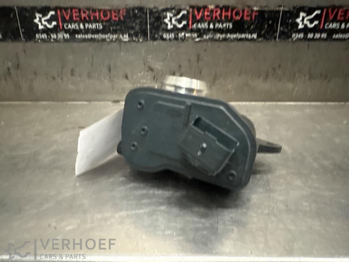 Gebrauchte Drosselklappengehäuse Peugeot 308 SW (L4/L9/LC/LJ/LR) 1.2 12V e-THP PureTech 130 Preis € 40,00 Margenregelung angeboten von Verhoef Cars & Parts