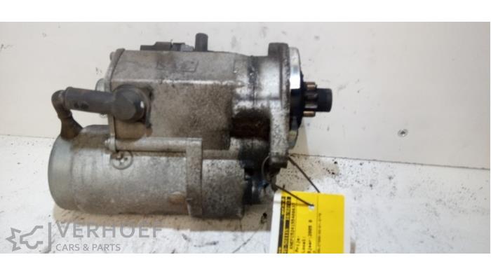 Usagé Démarreur Kia Carens II (FJ) 2.0 CRDI 16V Prix € 30,00 Règlement à la marge proposé par Verhoef Cars & Parts