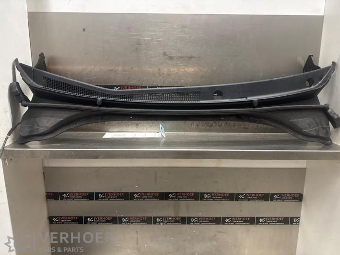 Begagnade Torpedgaller Hyundai Ioniq 1.6 GDI 16V Hybrid Pris € 75,00 Marginaltabell erbjuds av Verhoef Cars & Parts