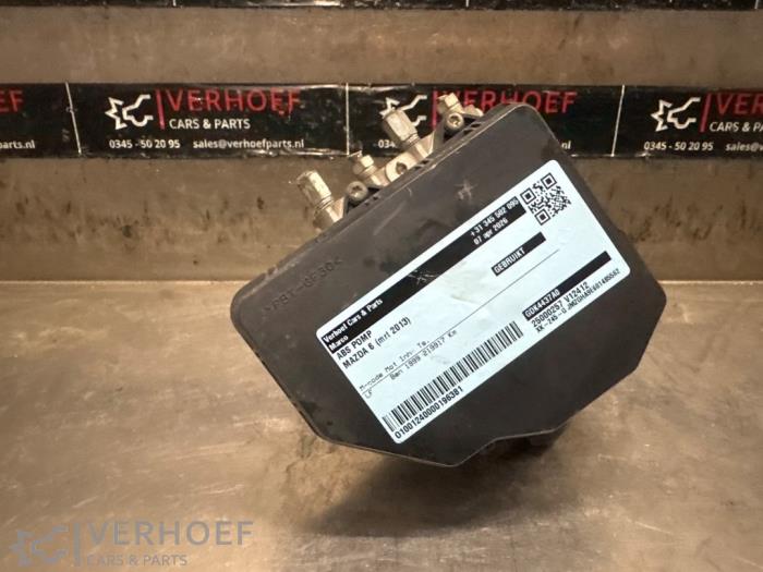 Used ABS pump Mazda 6 SportBreak (GH19/GHA9) 2.0i 16V S-VT Price € 100,00 Margin scheme offered by Verhoef Cars & Parts