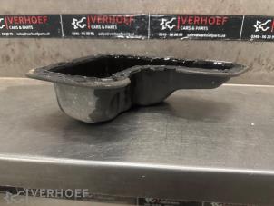 Couvercle carter d'un Citroën C4 Cactus (0B/0P) 1.2 PureTech 82 12V 2016