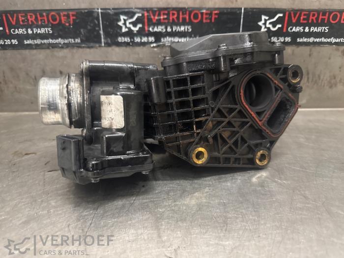 Gebrauchte AGR Ventil Opel Vivaro 1.6 CDTi BiTurbo 125 Preis € 121,00 Mit Mehrwertsteuer angeboten von Verhoef Cars & Parts