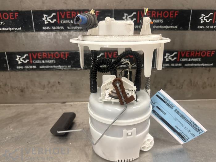 Usagé Pompe essence Peugeot 208 II (UB/UH/UP) 1.2 Vti 12V PureTech 75 Prix € 90,00 Règlement à la marge proposé par Verhoef Cars & Parts