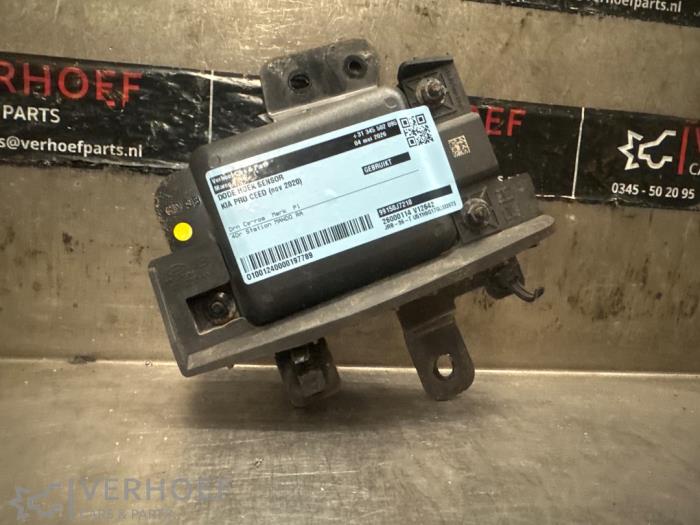 Begagnade Dödvinkelsensor Kia Proceed (CD) 1.6 T-GDI 16V DCT Pris € 350,00 Marginaltabell erbjuds av Verhoef Cars & Parts