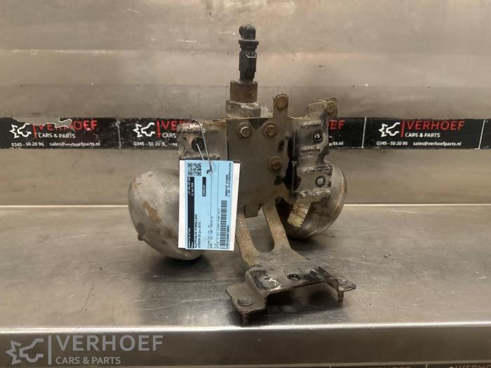 Gebrauchte Ventilblock hydraulisch Citroen C5 III Tourer (RW) 2.0 BlueHDi 180 16V Preis auf Anfrage angeboten von Verhoef Cars & Parts