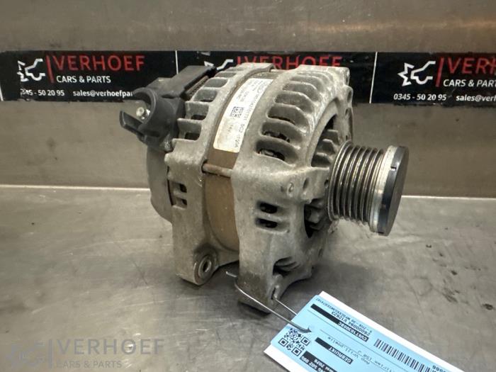 Usagé Dynamo Ford Fiesta 6 (JA8) 1.0 EcoBoost 12V 125 Prix € 35,00 Règlement à la marge proposé par Verhoef Cars & Parts