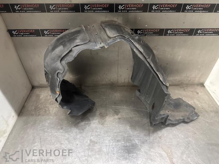 Używane Nadkole Lexus IS (E2) 250 2.5 V6 24V Cena na żądanie oferowane przez Verhoef Cars & Parts