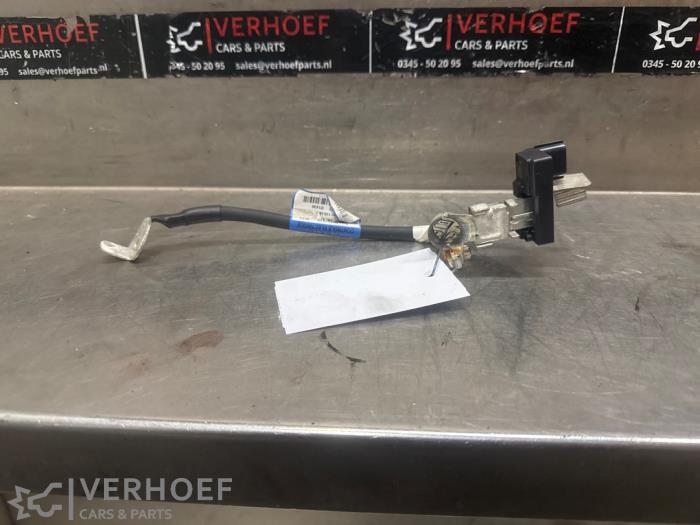 Begagnade Batterisensor Nissan Juke (F16) 1.0 DIG-T 117 12V Pris på förfrågan erbjuds av Verhoef Cars & Parts