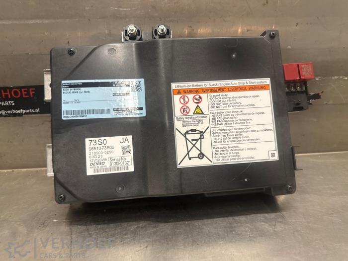 Używane Akumulator (Hybryda) Suzuki Ignis (MF) 1.2 Dual Jet 16V Smart Hybrid Cena na żądanie oferowane przez Verhoef Cars & Parts