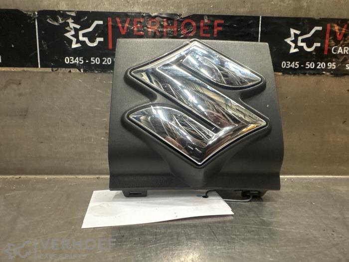 Begagnade Emblem Suzuki Ignis (MF) 1.2 Dual Jet 16V Smart Hybrid Pris på förfrågan erbjuds av Verhoef Cars & Parts