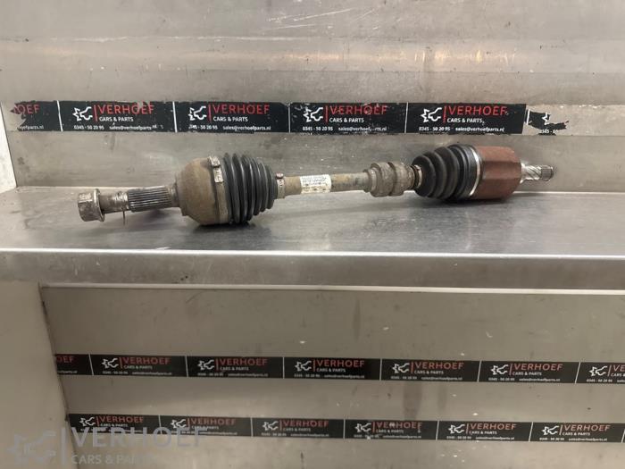 Gebrauchte Antriebswelle links vorne Nissan Qashqai (J10) 2.0 16V Preis auf Anfrage angeboten von Verhoef Cars & Parts