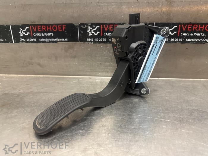 Begagnade Gaspedalsensor Toyota C-HR (X1,X5) 1.8 16V Hybrid Pris på förfrågan erbjuds av Verhoef Cars & Parts