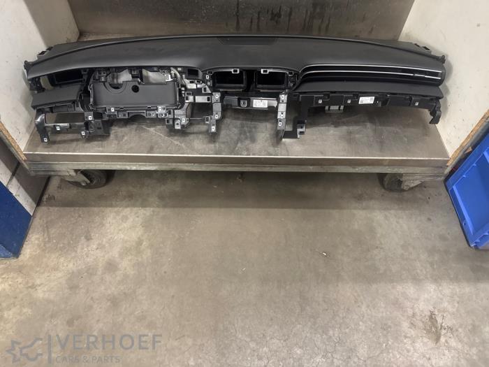 Używane Panel Hyundai Tucson (NX) 1.6 T-GDI HEV Cena na żądanie oferowane przez Verhoef Cars & Parts