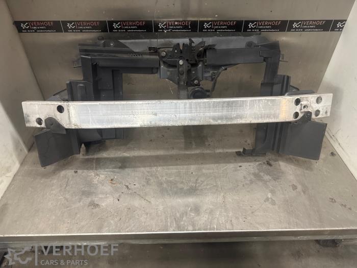 Używane Panel przedni Nissan Note (E11) 1.4 16V Cena na żądanie oferowane przez Verhoef Cars & Parts