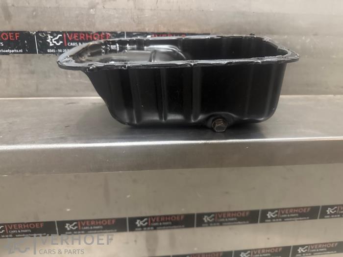 Usagé Couvercle carter Mitsubishi Space Star (A0) 1.0 12V Prix sur demande proposé par Verhoef Cars & Parts