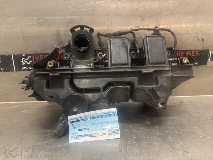 Gebrauchte Ventildeckel Mercedes Vito (447.6) 1.7 110 CDI 16V Preis auf Anfrage angeboten von Verhoef Cars & Parts