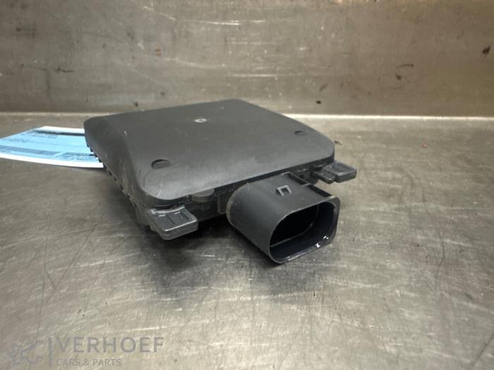 Gebrauchte Blinden Fleck Sensor Volkswagen T-Roc Cabrio 1.5 TSI Evo BMT 16V Preis € 125,00 Margenregelung angeboten von Verhoef Cars & Parts