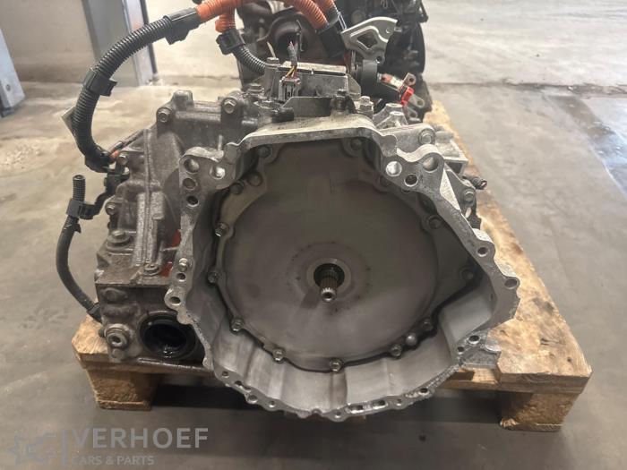 Getriebe Toyota Auris Touring Sports (E18), 2013 / 2018 1.8 16V Hybrid, Kombi/o, Elektrisch Benzin, 1.798cc, 100kW (136pk), FWD, 2ZRFXE, 2013-07 / 2018-12, ZWE186L-DW; ZWE186R-DW (Gebraucht)