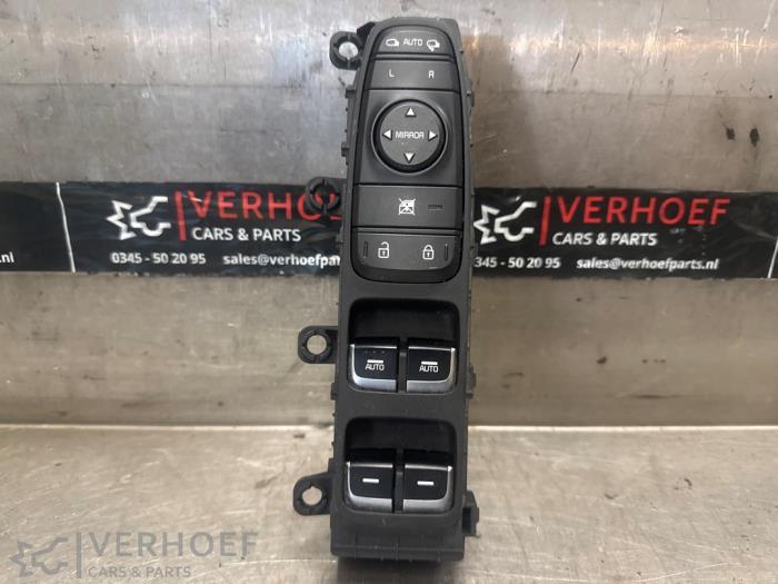 Usados Interruptor combinado de ventanillas Kia Niro I (DE) 1.6 GDI PHEV Precio € 75,00 Norma de margen ofrecido por Verhoef Cars & Parts