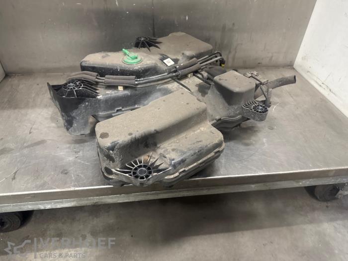 Gebrauchte Adblue Tank Citroen Jumpy 2.0 Blue HDI 180 Preis auf Anfrage angeboten von Verhoef Cars & Parts