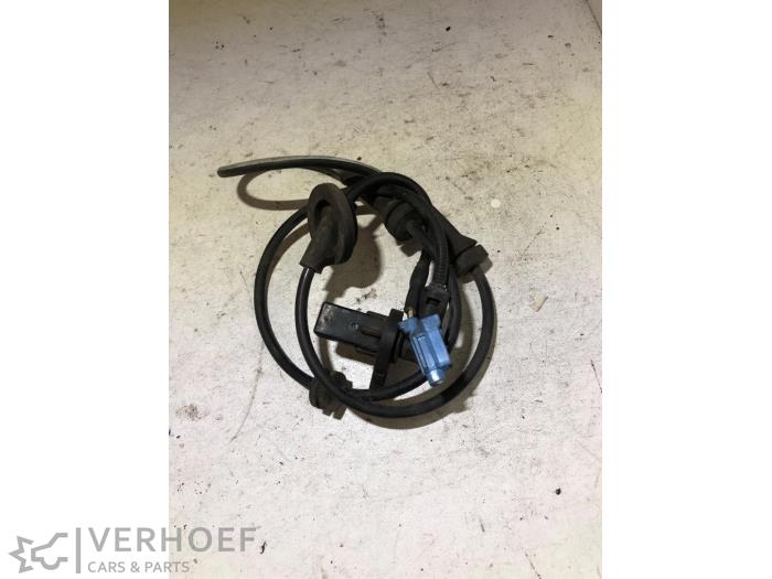 Usados Sensor ABS Nissan X-Trail (T30) 2.2 dCi 16V 4x2 Precio € 50,00 Norma de margen ofrecido por Verhoef Cars & Parts