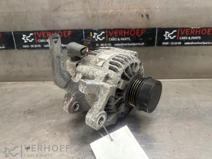 Dynamo Toyota Verso S, 2010 / 2016 1.33 16V Dual VVT-I, MPV, Essence, 1.329cc, 73kW (99pk), FWD, 1NRFE, 2010-11 / 2016-10, NSP12 (Occasion)