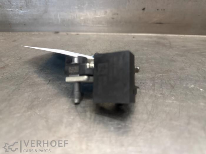 Begagnade Batterisensor Renault Megane III Berline (BZ) 1.2 16V TCE 115 Pris på förfrågan erbjuds av Verhoef Cars & Parts