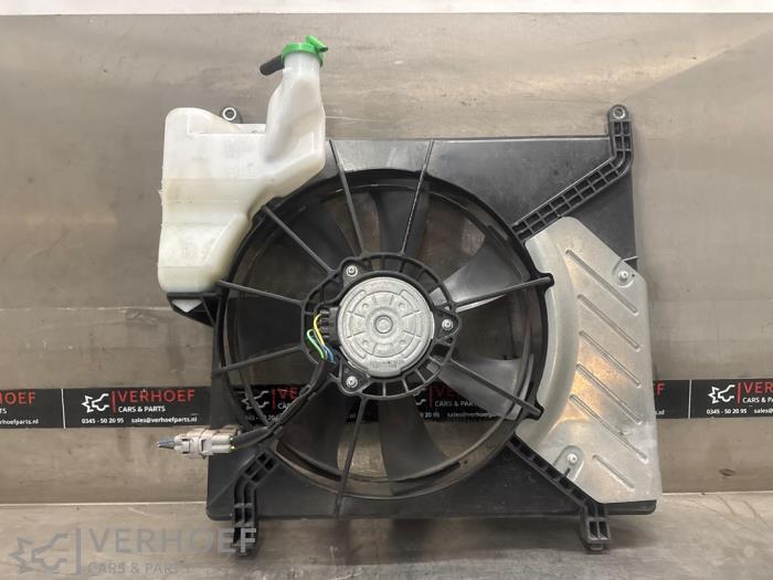 Używane Wentylator Suzuki Ignis (MF) 1.2 Dual Jet 16V Cena na żądanie oferowane przez Verhoef Cars & Parts
