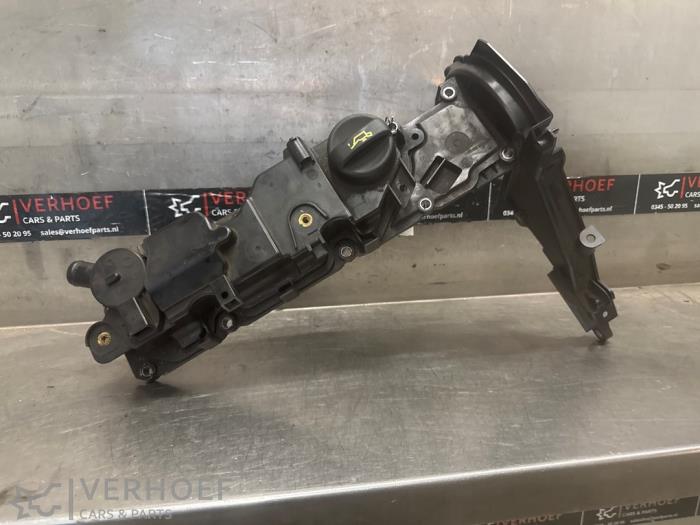 Ventildeckel Peugeot 208 I (CA/CC/CK/CL), 2012 / 2019 1.6 Blue HDi 100, Fließheck, Diesel, 1.560cc, 73kW (99pk), FWD, DV6FD; BHY, 2015-01 / 2019-12, CABHY; CCBHY (Gebraucht)