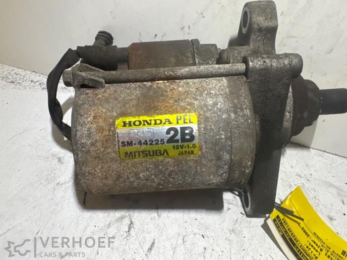 Anlasser van een Honda HR-V (GH) 1.6 16V 4x2 2003