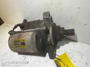 Anlasser van een Honda HR-V (GH) 1.6 16V 4x2 2003