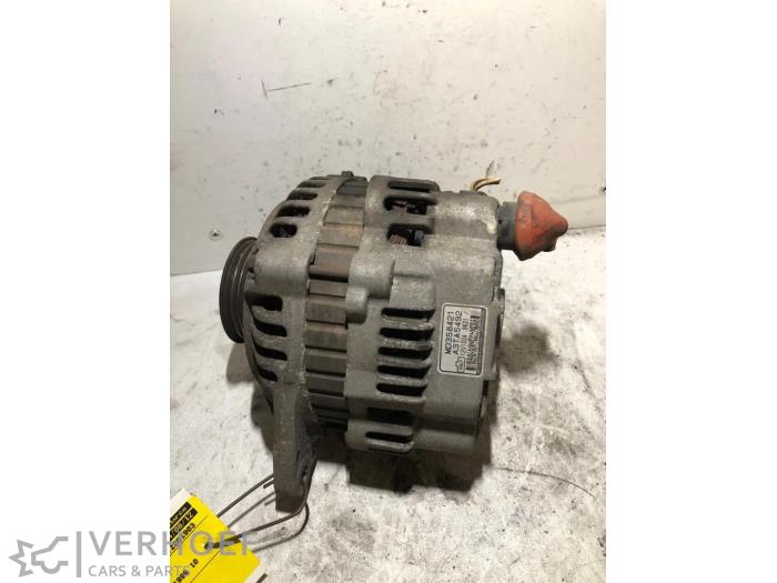 Używane Pradnica Mitsubishi Space Runner (N6) 2.0i 16V GLX Cena na żądanie oferowane przez Verhoef Cars & Parts