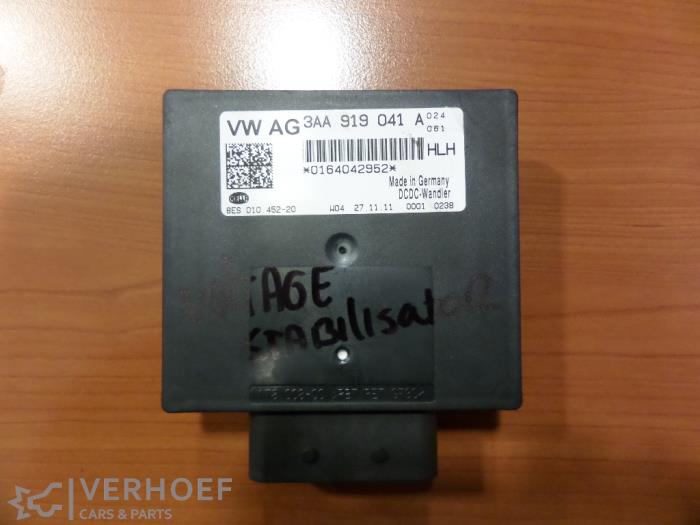Used Computer, miscellaneous Volkswagen Caddy III (2KA,2KH,2CA,2CH) 1.6 TDI 16V Price on request offered by Verhoef Cars & Parts