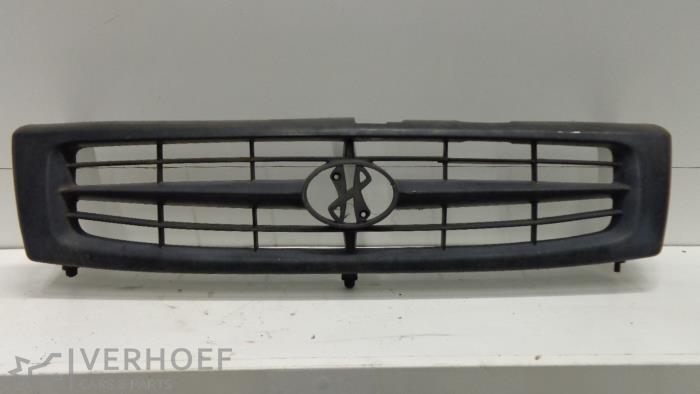 Używane Grill Hyundai Galloper 2.5 TCI Cena na żądanie oferowane przez Verhoef Cars & Parts