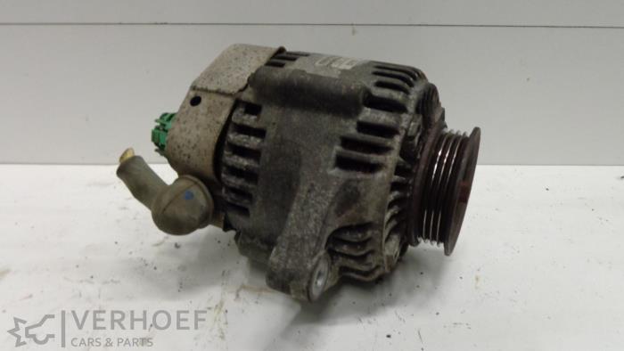 Gebrauchte Dynamo Honda CR-V (RD1/3) 2.0i 16V VTEC Preis € 50,00 Margenregelung angeboten von Verhoef Cars & Parts