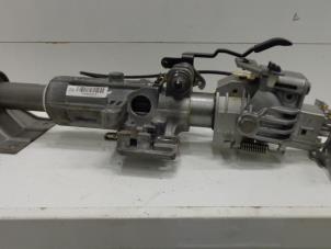 Used Steering column Hyundai Santa Fe II (CM) 2.7 V6 24V 4x4 Price on request offered by Verhoef Cars & Parts