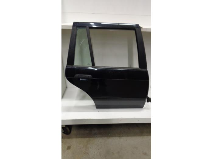 Rear door 4-door, right from a BMW 3 serie Touring (E36/3) 316i 1998