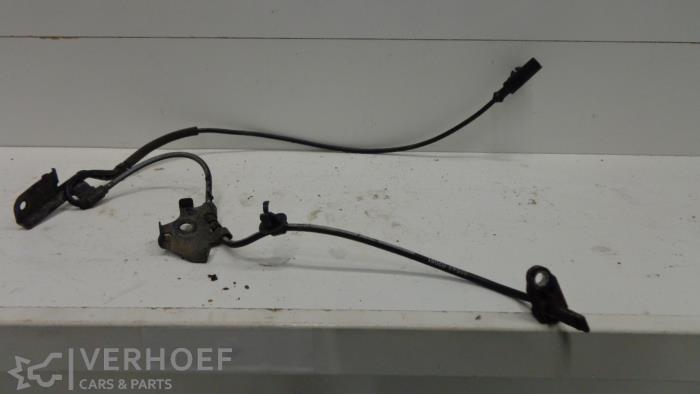 Begagnade ABS-sensor Toyota Avensis Wagon (T27) 2.2 16V D-4D-F 150 Pris på förfrågan erbjuds av Verhoef Cars & Parts