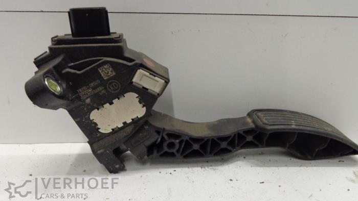 Begagnade Gaspedalsensor Toyota Avensis Wagon (T27) 2.2 16V D-4D-F 150 Pris på förfrågan erbjuds av Verhoef Cars & Parts