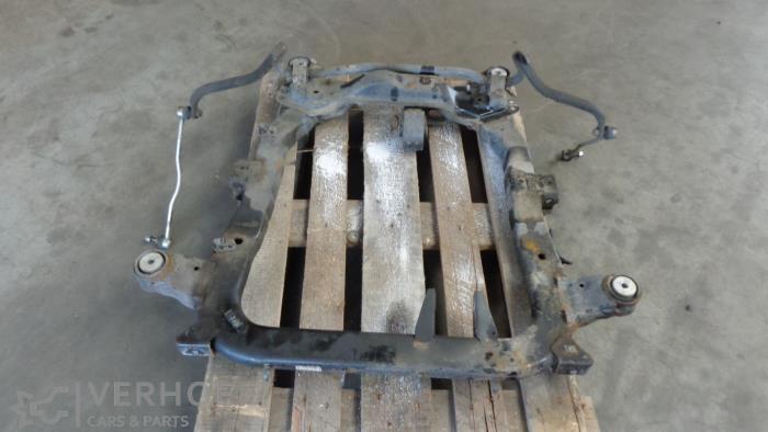 Begagnade Underram Opel Signum (F48) 3.0 CDTI V6 24V Pris € 150,00 Marginaltabell erbjuds av Verhoef Cars & Parts