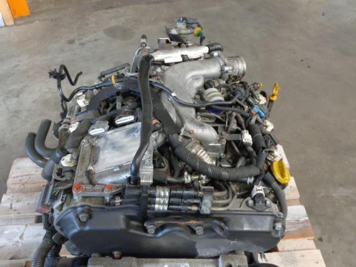 Motor de un Opel Signum (F48) 3.0 CDTI V6 24V 2005