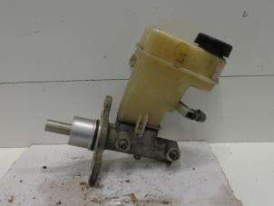 Used Master cylinder Opel Signum (F48) 3.0 CDTI V6 24V Price on request offered by Verhoef Cars & Parts