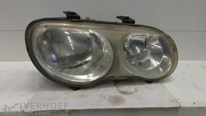 Używane Reflektor prawy Rover 25 1.4 E 16V Cena € 75,00 Procedura marży oferowane przez Verhoef Cars & Parts