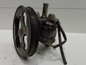 Usagé Pompe direction assistée Mitsubishi Space Star (DG) 1.6 16V Prix € 35,00 Règlement à la marge proposé par Verhoef Cars & Parts