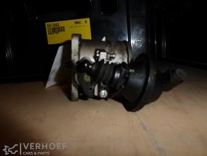 Drosselklappengehäuse van een Hyundai H-300 Travel 2.5 CRDi 2008