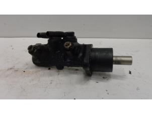 Used Master cylinder Smart City-Coupé 0.6 Turbo i.c. Smart&Pure Price on request offered by Verhoef Cars & Parts