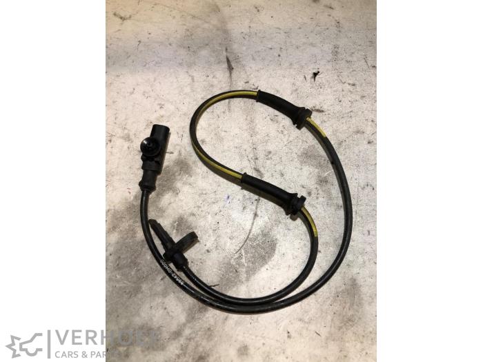 Begagnade ABS-sensor Toyota Aygo (B10) 1.0 12V VVT-i Pris € 25,00 Marginaltabell erbjuds av Verhoef Cars & Parts