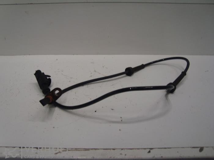 Begagnade ABS-sensor Mitsubishi Colt (Z2/Z3) 1.1 12V Pris på förfrågan erbjuds av Verhoef Cars & Parts