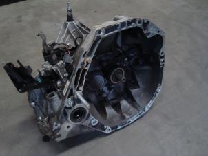 Used Gearbox Nissan NV 200 (M20M) 1.5 dCi 86 Price on request offered by Verhoef Cars & Parts